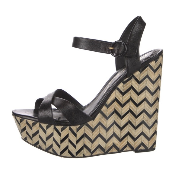 Alice + Olivia Patent Leather Slingback Sandals - Picture 1 of 5